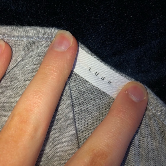 Bloomingdales light gray loose tank top - Picture 5 of 5